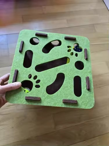 files/Cat_Toy_Review_6.avif